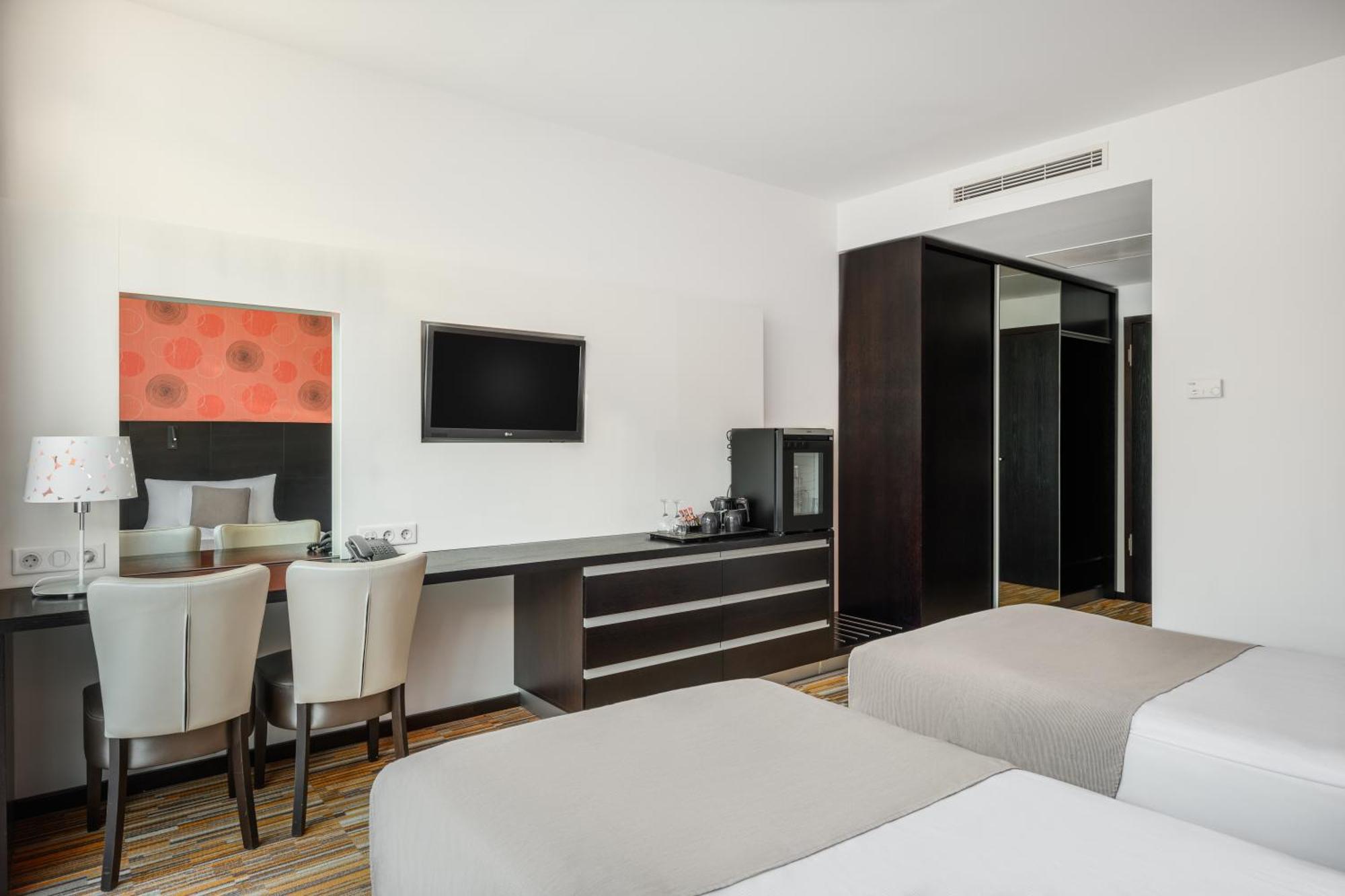Art Hotel Szeged Luaran gambar