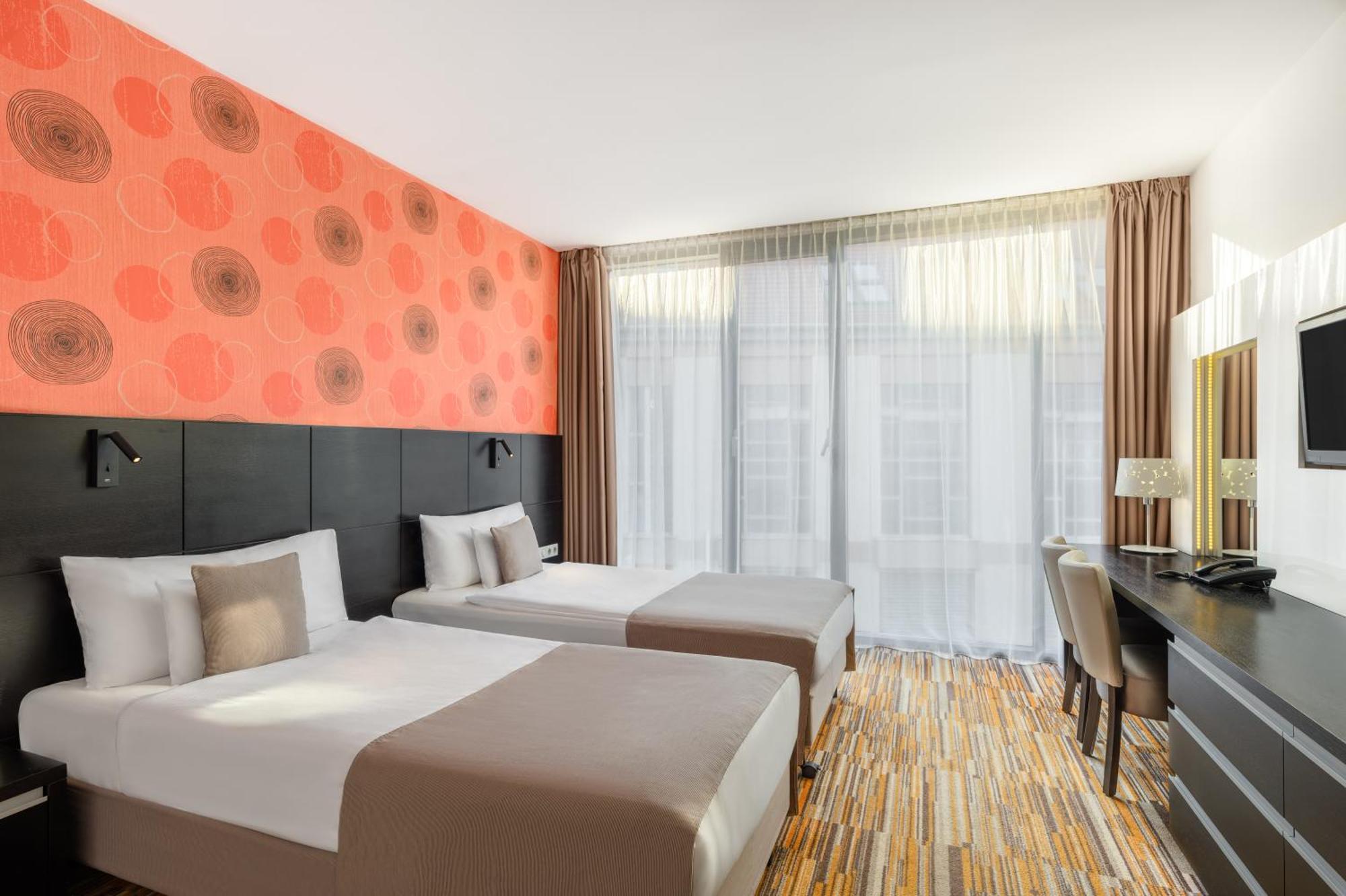 Art Hotel Szeged Luaran gambar