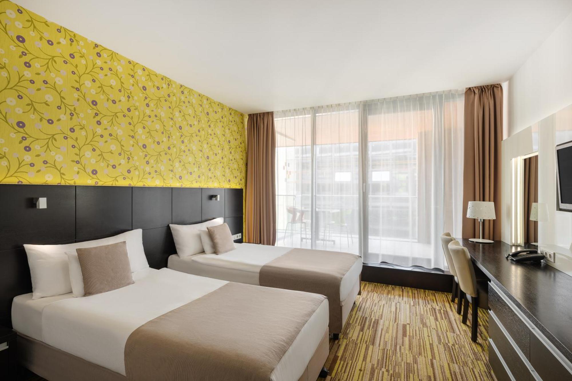 Art Hotel Szeged Luaran gambar
