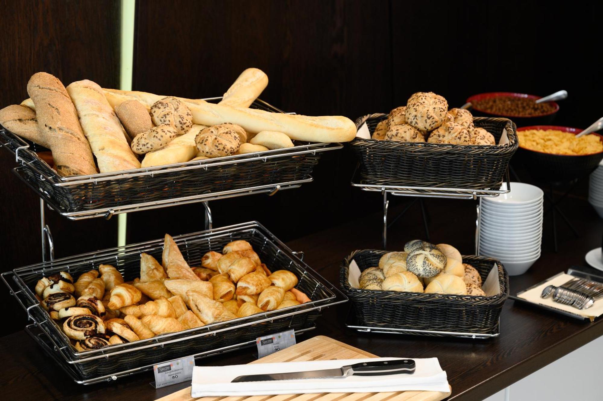 Art Hotel Szeged Luaran gambar