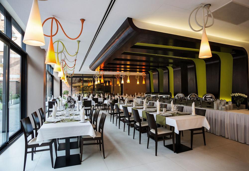 Art Hotel Szeged Luaran gambar